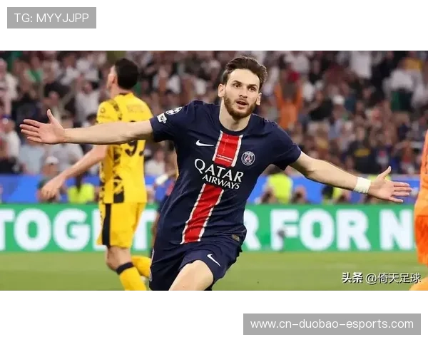 足球巨星激战赛场争锋精彩对决谁将成为世界最佳球员荣耀之巅